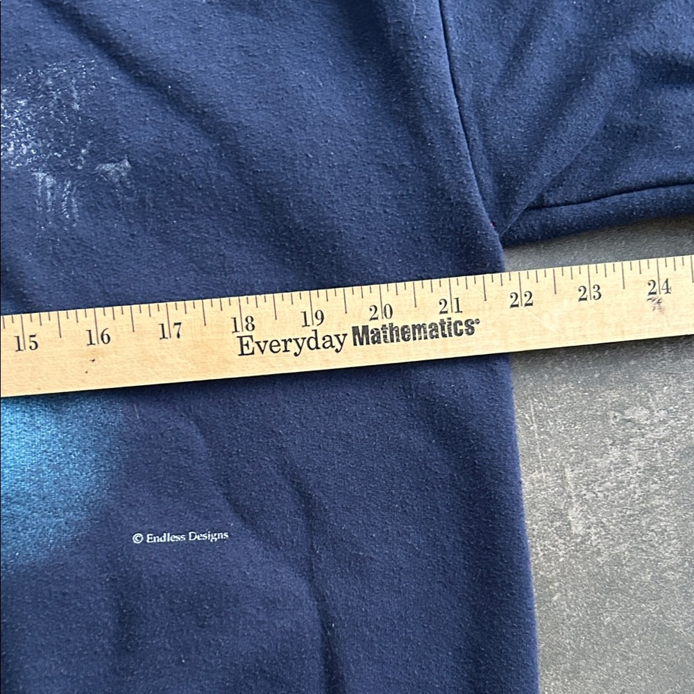 Blue Wolf Design sweatshirt - Picture 6 of 7